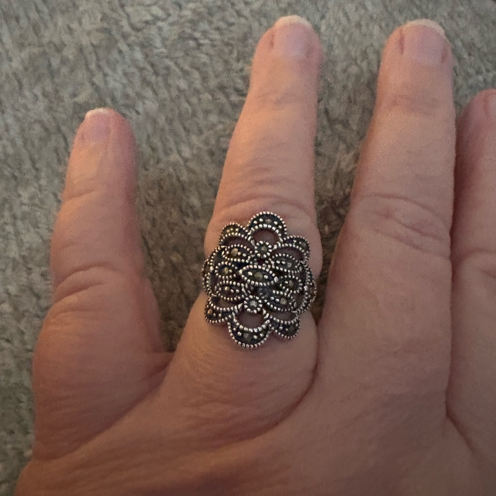 GUC stamped .925! Silver mar marcasite ting size 7
